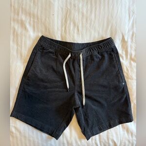 Vuori Men's Optimist Elastic Waist Shorts Size M
